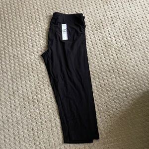 Black Capri leggings